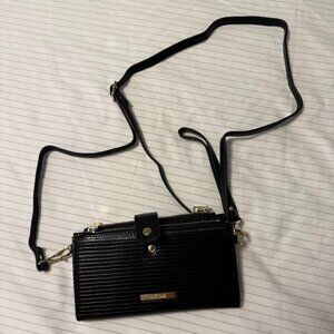 Simply Noelle Viper Wallet Crossbody Black